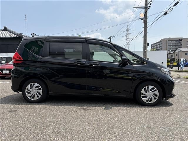 Honda FREED 2022 8418192-1