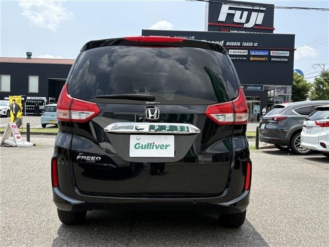 Honda FREED 2022 8418192-17