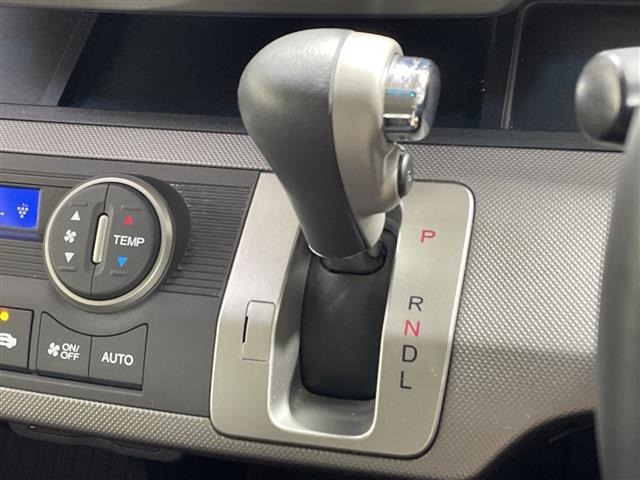 Honda FREED 2015 8418282-11