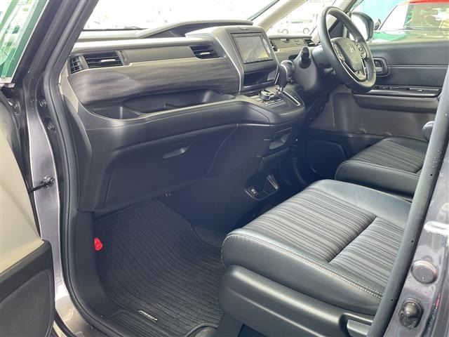 Honda FREED 2017 8418303-11