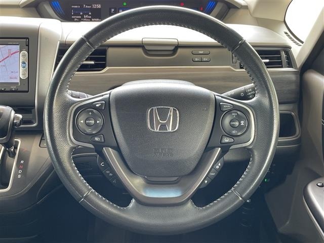 Honda FREED 2017 8418303-21