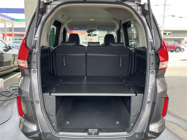 Honda FREED 2017 8418303-4