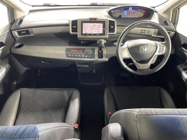 Honda FREED 2012 8418310-15
