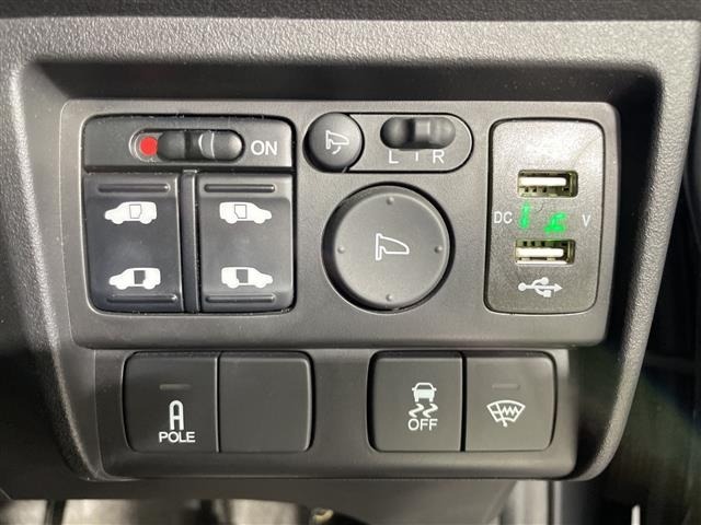 Honda FREED 2012 8418310-17