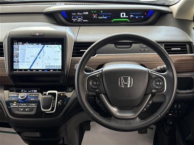 Honda FREED 2022 8418328-15