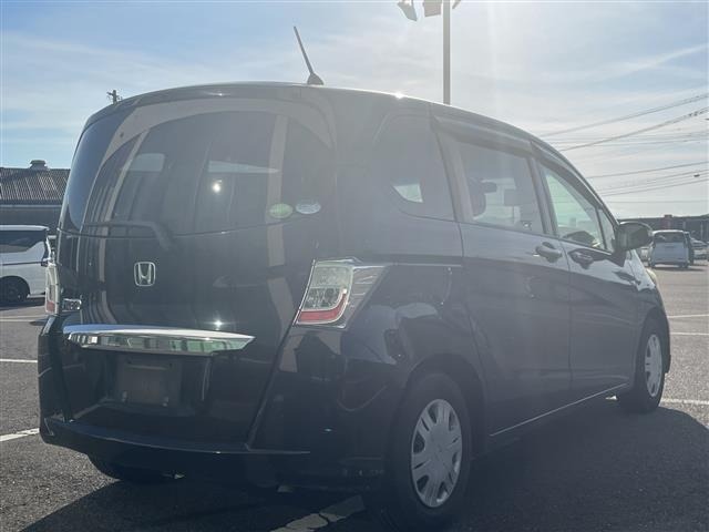 Honda FREED 2013 8418350-4
