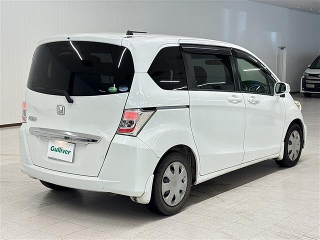 Honda FREED 2013 8418368-22