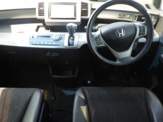 Honda FREED 2015 8418493-3