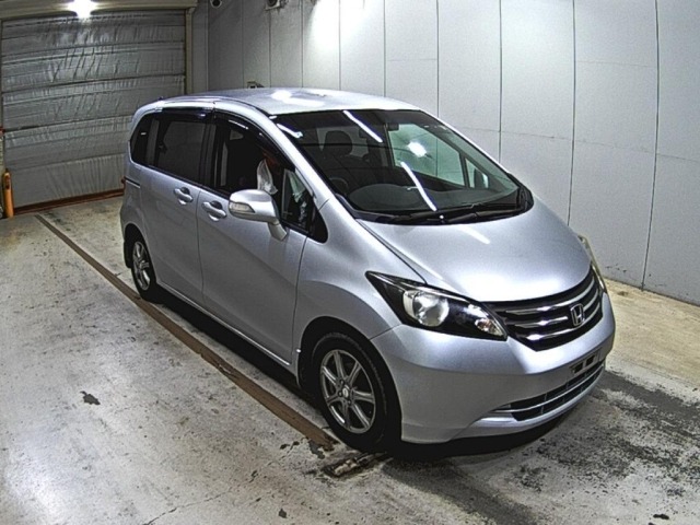 Honda FREED 2011 8418538-0