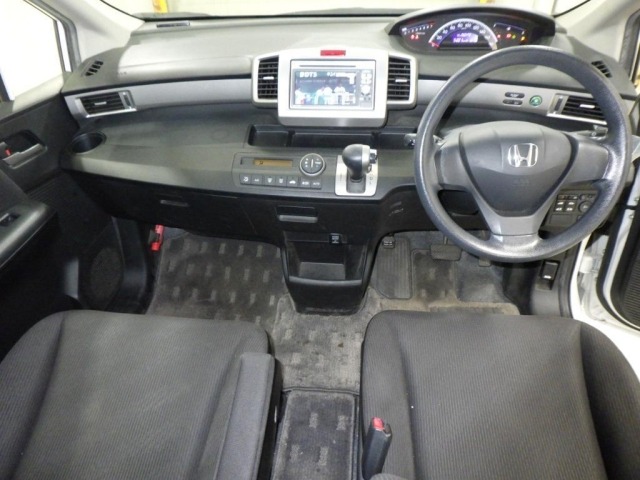 Honda FREED 2013 8418553-3