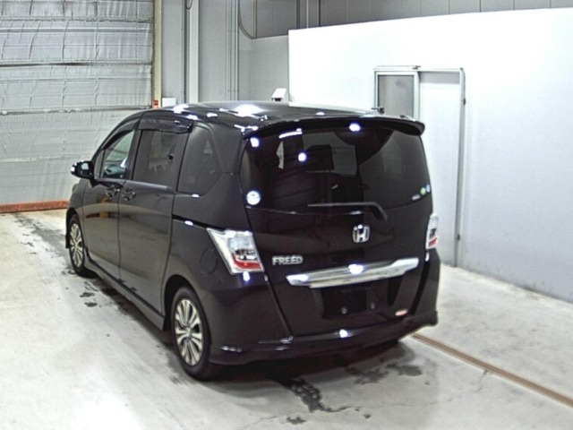 Honda FREED 2011 8418555-1