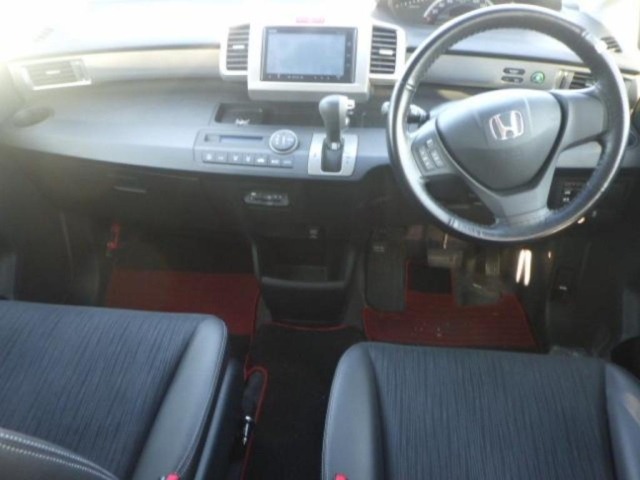 Honda FREED 2014 8418556-3