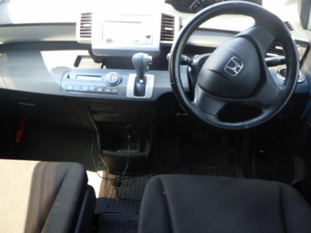 Honda FREED 2012 8418569-3