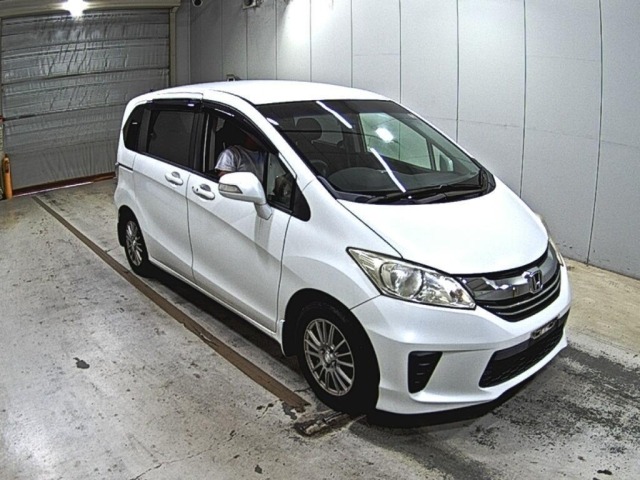 Honda FREED 2015 8418570-0
