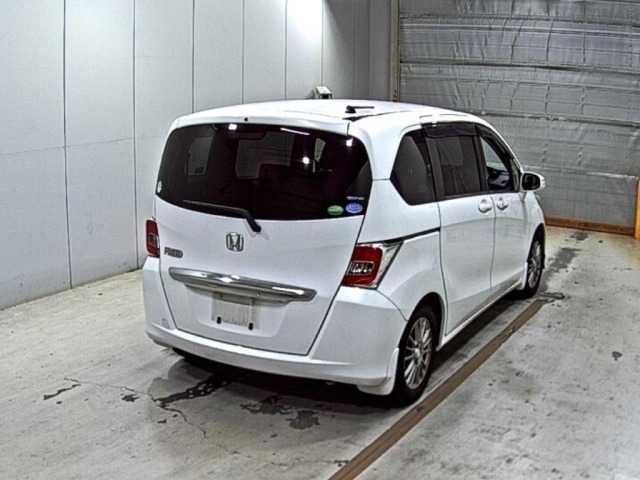 Honda FREED 2015 8418570-5