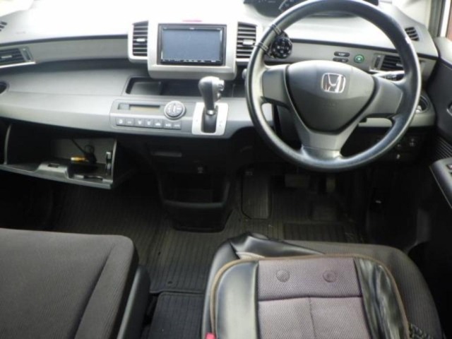 Honda FREED 2012 8418593-3