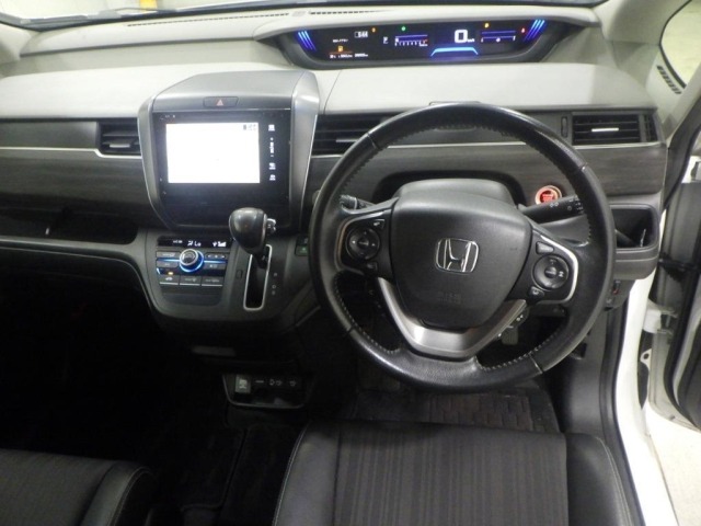 Honda FREED 2017 8418621-3