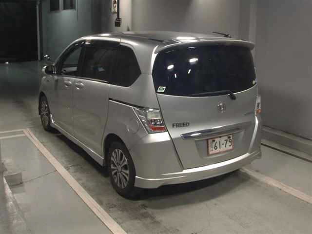 Honda FREED 2011 8418627-1