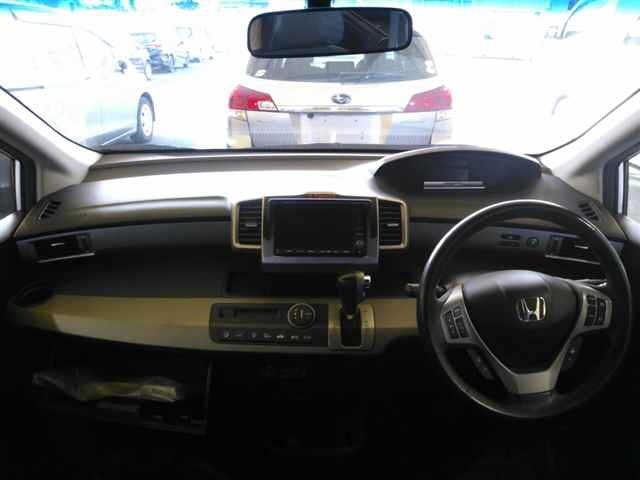 Honda FREED 2011 8418627-8