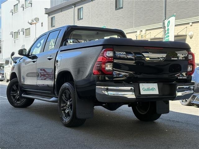 Toyota HILUX 2023 8385010-13