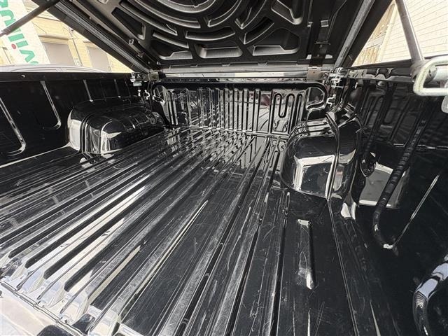 Toyota HILUX 2023 8385010-4