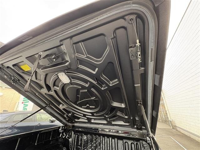 Toyota HILUX 2023 8385010-6