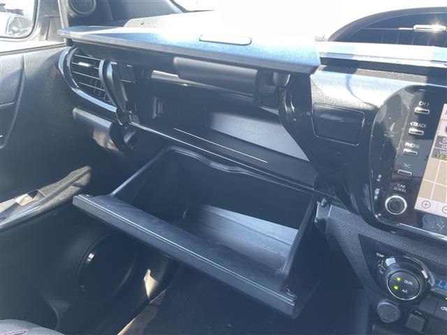 Toyota HILUX 2023 8385066-2