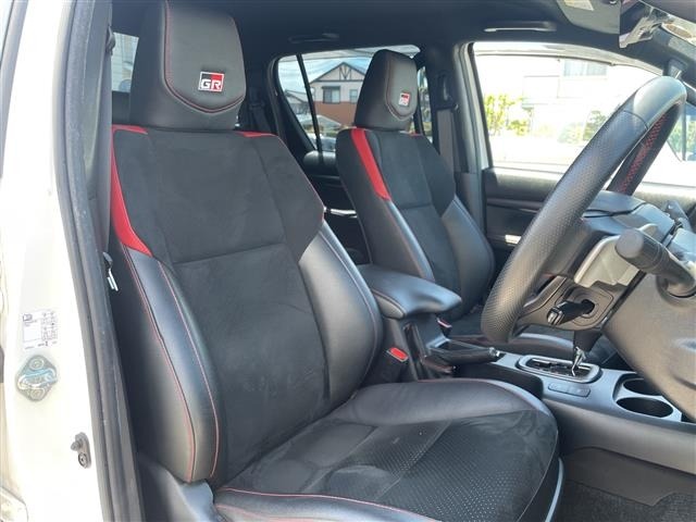 Toyota HILUX 2023 8385066-6