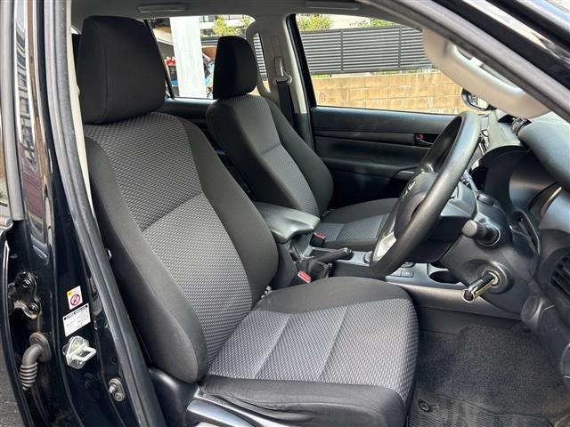 Toyota HILUX 2019 8385117-5