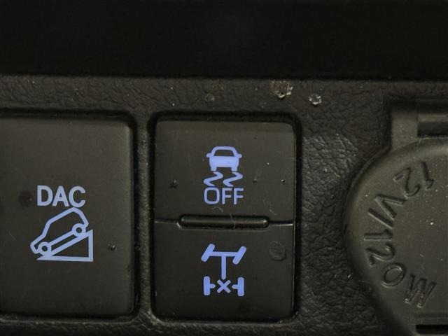 Toyota HILUX 2022 8385165-15