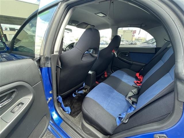Subaru IMPREZA 2000 8381731-2