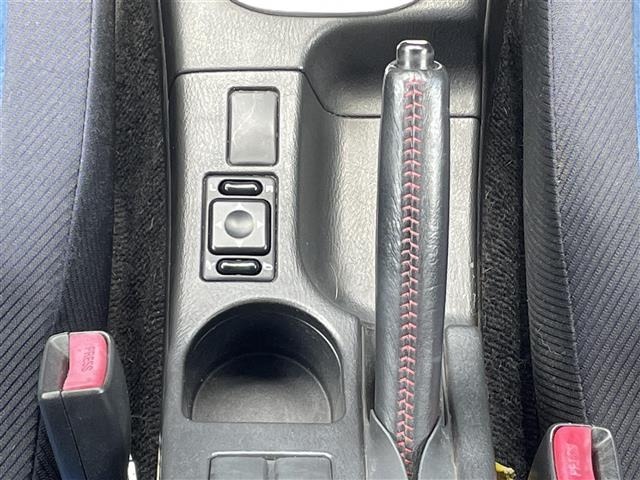Subaru IMPREZA 2000 8381731-8