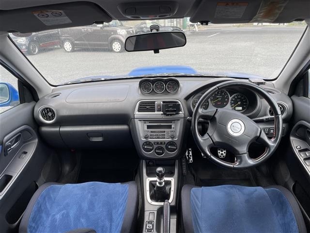Subaru IMPREZA 2000 8381731-9