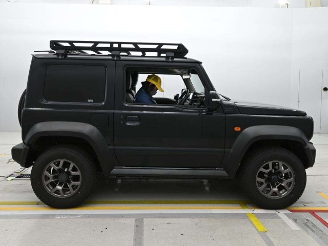 Suzuki JIMNY SIERRA 2022 8383149-3