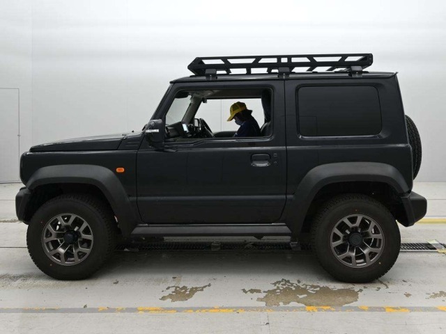 Suzuki JIMNY SIERRA 2022 8383149-4