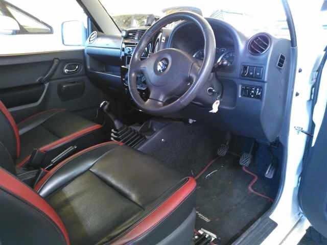 Suzuki JIMNY SIERRA 2013 8386229-3