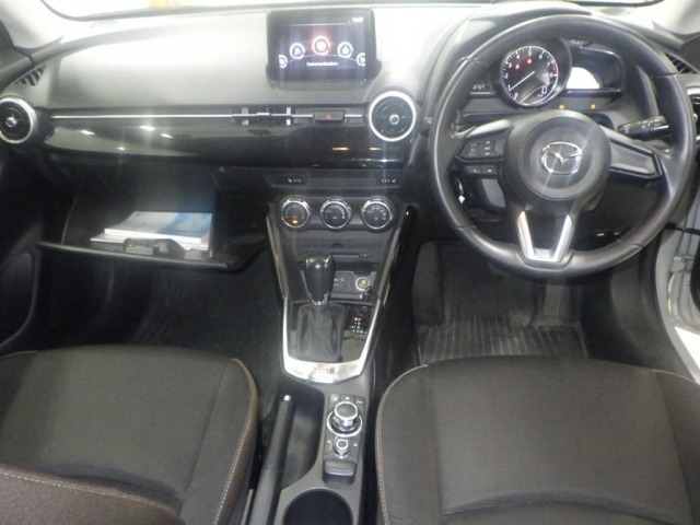 Mazda MAZDA2 2019 8418439-3