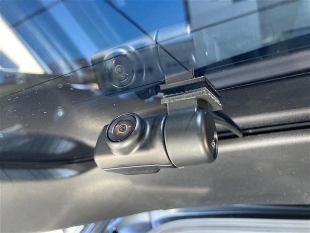 Mazda MAZDA3 2023 8418052-16