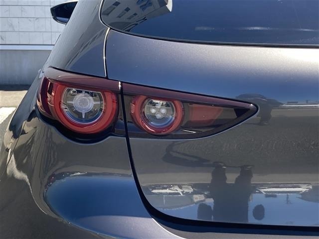 Mazda MAZDA3 2023 8418052-17