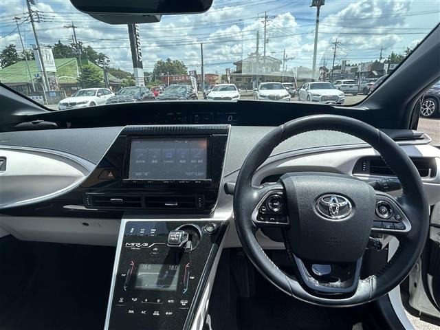 Toyota Mirai 2017 8410667-2