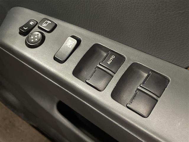 Nissan MOCO 2013 8413992-3