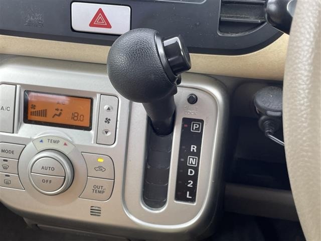Nissan MOCO 2009 8414217-18