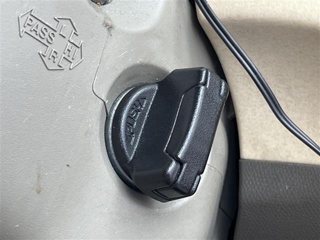 Nissan MOCO 2009 8414217-5