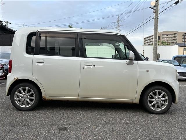 Daihatsu MOVE CONTE 2011 8382141-2