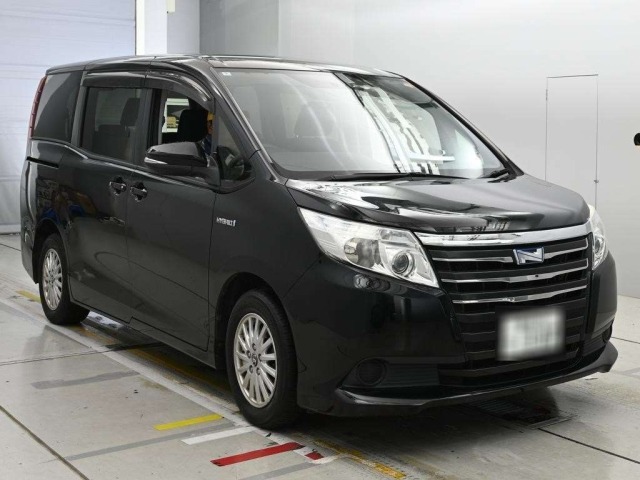 Toyota NOAH 2014 8421198-5