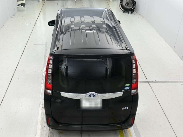 Toyota NOAH 2014 8421198-8
