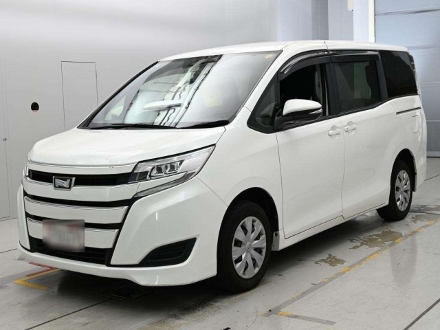 Toyota NOAH 2019 8421199-0