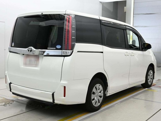 Toyota NOAH 2019 8421199-1