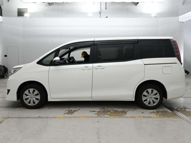 Toyota NOAH 2019 8421199-4