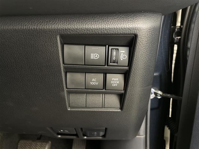 Toyota NOAH 2023 8421364-20